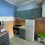 아파트 Algarve, Modern T1 With Balcony, *