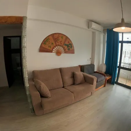 Algarve, Modern T1 With Balcony,