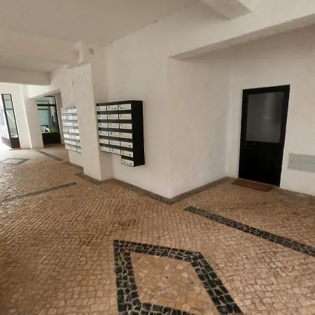 Algarve, Modern T1 With Balcony, Apartamento Quarteira