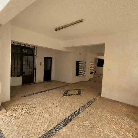 Algarve, Modern T1 With Balcony,